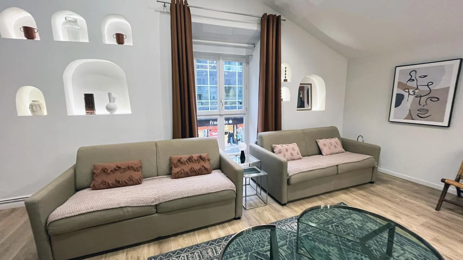 Urban Flat 161 - Sublime 4bdr Luxury Flat In